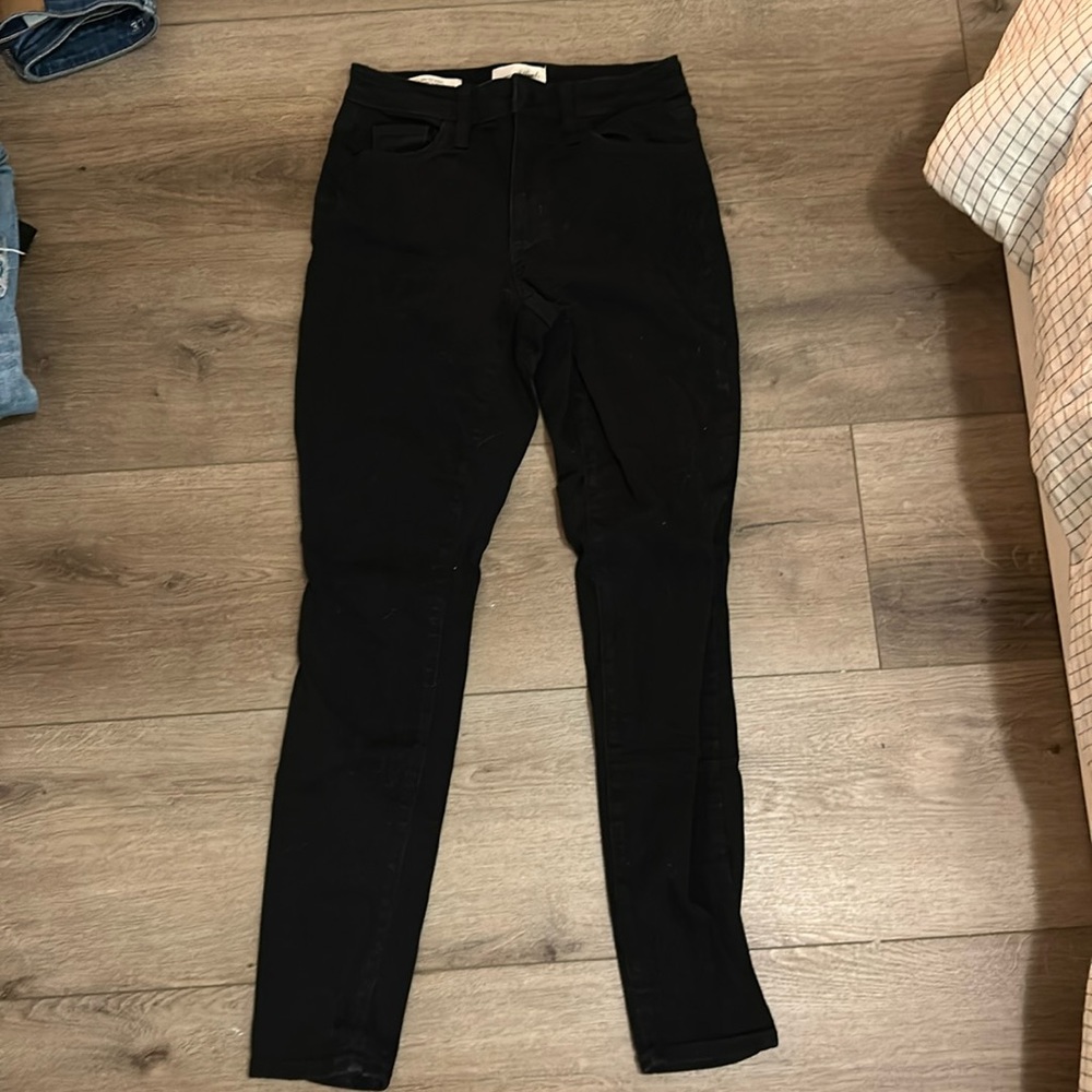 Worn 2 for a competition near perfect condition